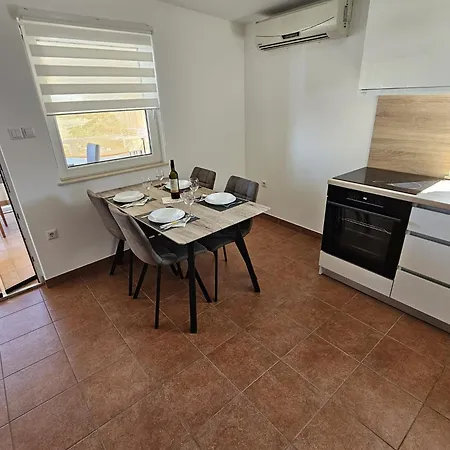 Apartment Zenko Vir