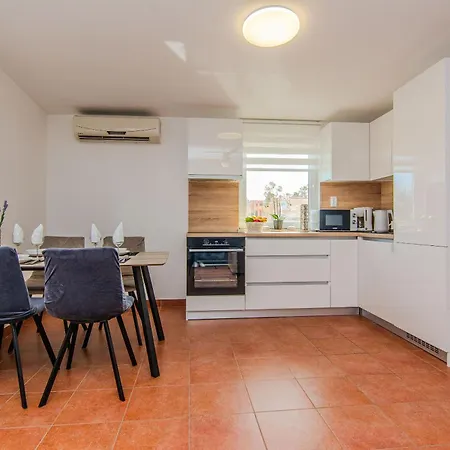Apartment Zenko Vir