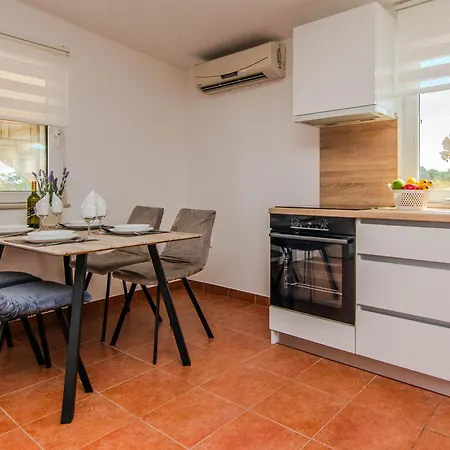 Zenko Apartment *